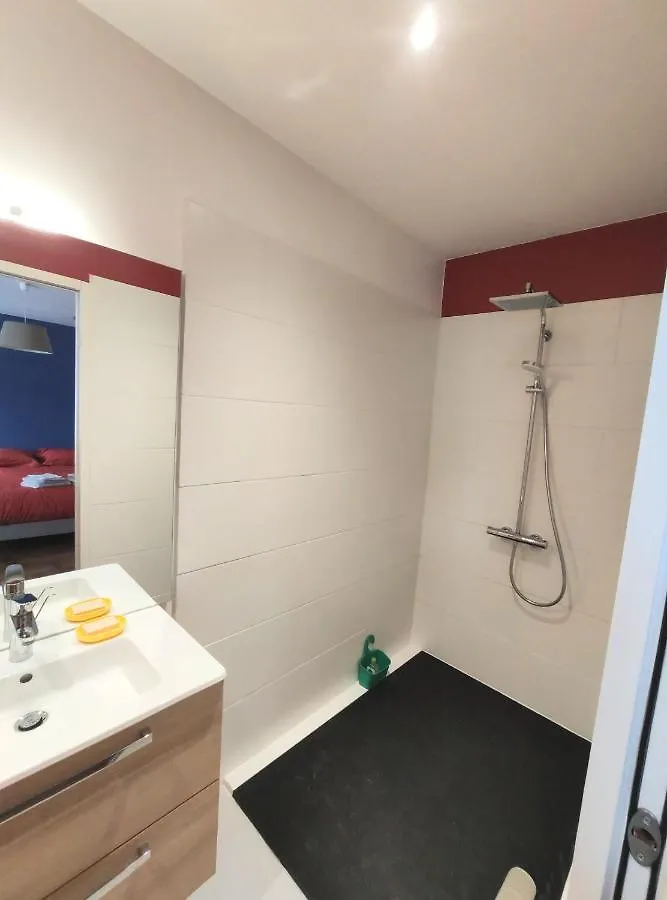 Bed & Breakfast Le Cactus Orange Chambre D'Hote Entree Independante Cressensac-Sarrazac France